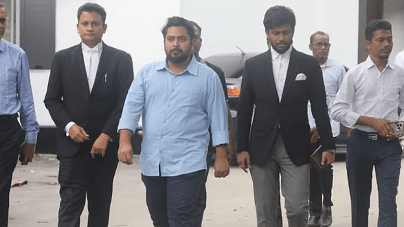 ‘রাজাকারের বাচ্চা-নাতিপুতি’ বলায় ছাত্ররা অপমান বোধ করেন : নাহিদ ইসলাম