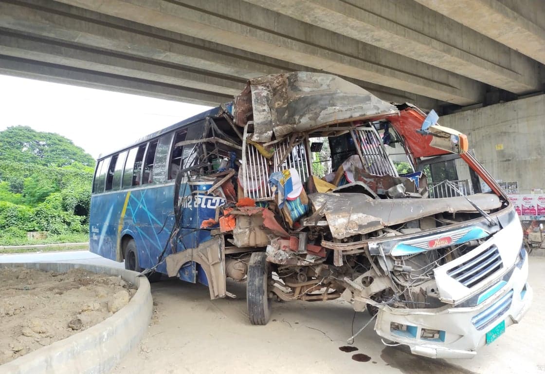 জুনে সারাদেশে ৫৫৭টি সড়ক দুর্ঘটনা, নিহত ৮০১