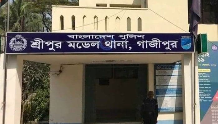 চাঁদা না দেওয়ায় ব্যবসায়ীকে অপহরণ করে নির্যাতন, শরীরে গরম রডের ছ্যাঁকার দাগ