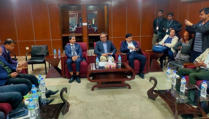 আন্দোলনকারীদের সঙ্গে ইনডিরেক্টলি যোগাযোগ হচ্ছে : রেলপথ সচিব