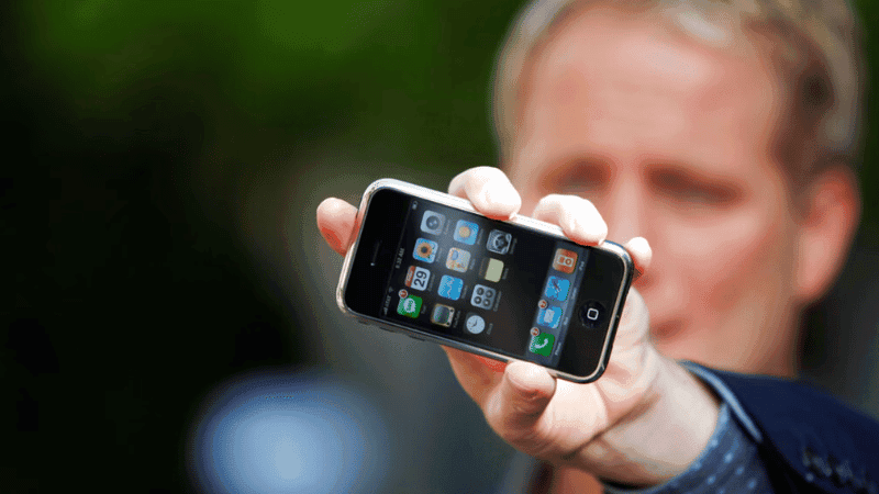 পুরোনো আইফোন ও আইপ্যাড ব্যবহারকারীদের জন্য জরুরি সতর্কতা