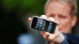 পুরোনো আইফোন ও আইপ্যাড ব্যবহারকারীদের জন্য জরুরি সতর্কতা