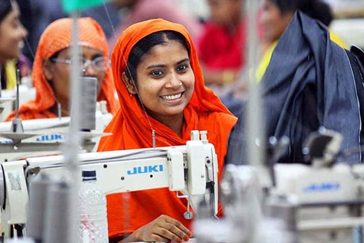 নারী পোশাককর্মীরা মাতৃত্বকালীন ছুটি থেকে বঞ্চিত কেন?