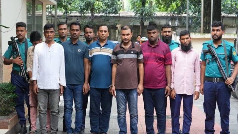 ডিবি পরিচয়ে সংঘবদ্ধ ডাকাত দলের সাত সদস্য গ্রেফতার