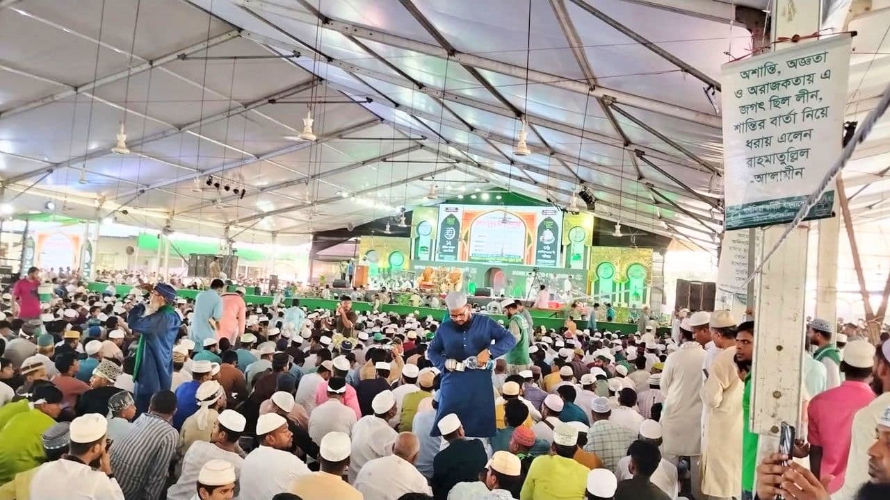চট্টগ্রামে ঈদে মিলাদুন্নবী শোভাযাত্রায় পদদলিত হয়ে ২ জন নিহত