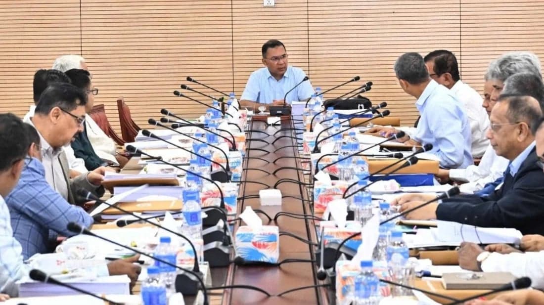 প্রধানমন্ত্রীর সভাপতিত্বে একনেক বৈঠক চলছে