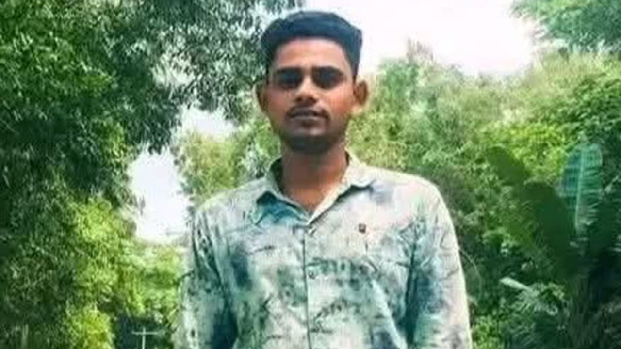 ঘুমন্ত ছেলেকে হত্যার পর ৯৯৯-এ ফোন দিলেন বাবা