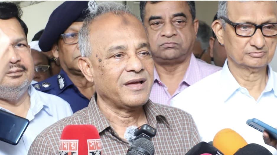 ঈদযাত্রায় ডাকাতি ঠেকাতে যাত্রীদের ছবি তোলা হবে: স্বরাষ্ট্র উপদেষ্টা