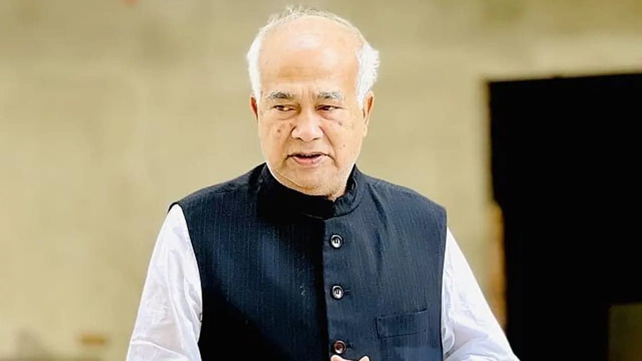 সাবেক গণপূর্তমন্ত্রী ইঞ্জিনিয়ার মোশাররফ হোসেন গ্রেপ্তার