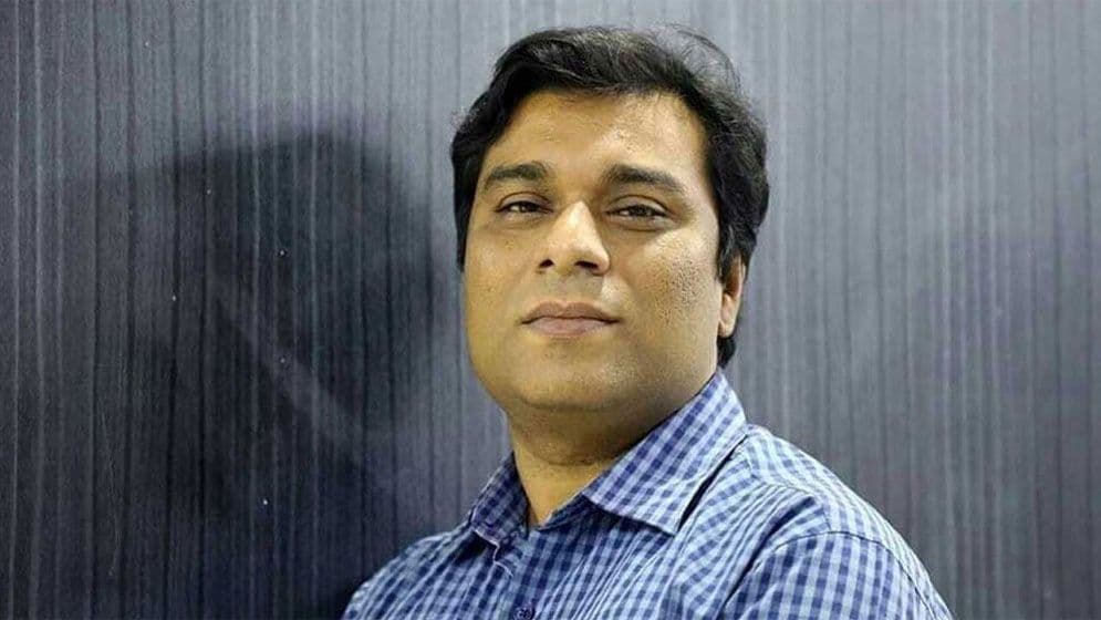 আত্মসমর্পণের পর মানহানির মামলায় মাহবুব মোর্শেদের জামিন