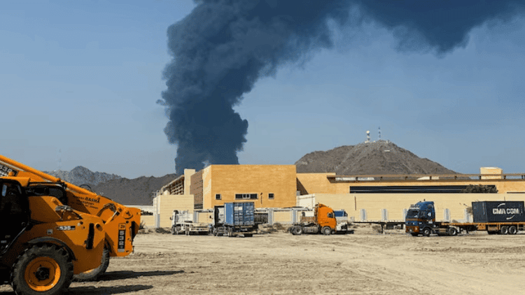 যুদ্ধ নিয়ে গুজব ছড়ানোর অভিযোগে আমিরাতে বাংলাদেশিসহ গ্রেপ্তার ৩৫