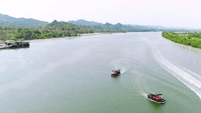 ৭ জেলেকে ধরে নিয়ে গেছে আরাকান আর্মি