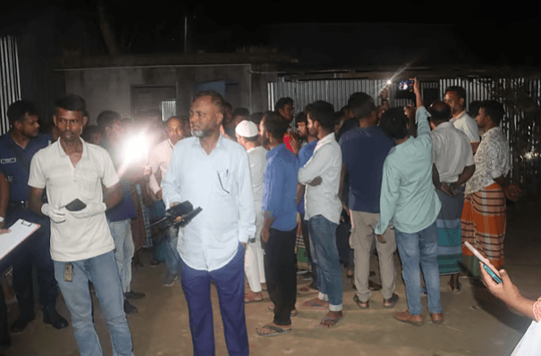 ফরিদপুরে যুবকের কোদালের আঘাতে দাদি-ফুফুসহ নিহত ৩