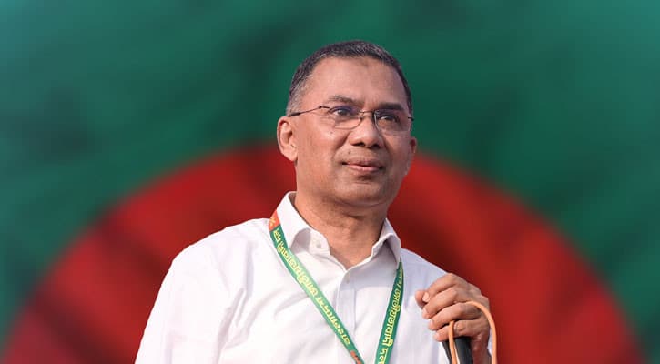 খুলনায় পৌঁছেছেন প্রধানমন্ত্রী