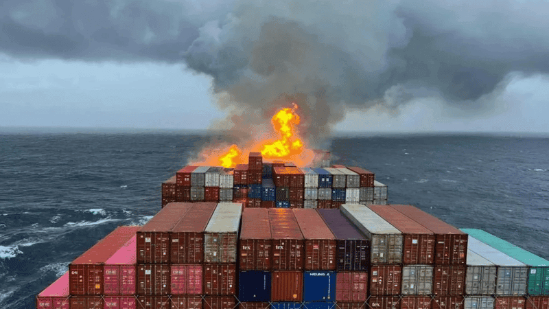 ওমান উপকূলে তেলবাহী ট্যাঙ্কারে মার্কিন হামলায় ৩ ভারতীয় নাবিক নিহত