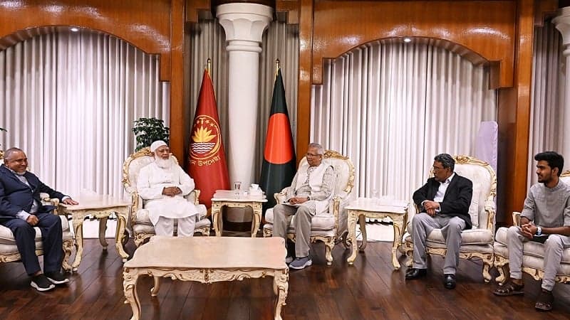 প্রধান উপদেষ্টার সঙ্গে জামায়াতের বৈঠক শুরু