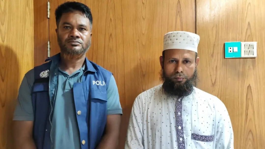 লক্ষ্মীপুরে শিক্ষার্থীকে বলাৎকারের অভিযোগে মাদরাসার অধ্যক্ষ গ্রেপ্তার