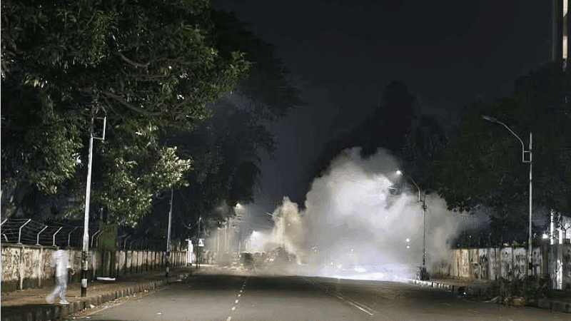 ঢাকা বিশ্ববিদ্যালয়ের দুই স্থানে তিন হাতবোমা বিস্ফোরণ