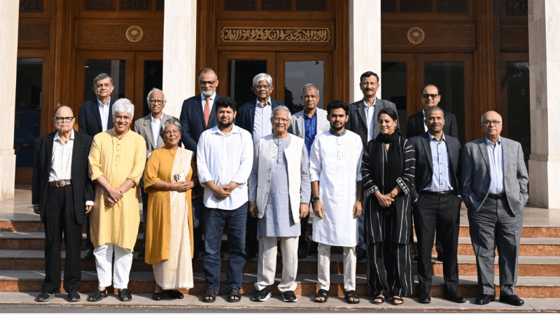বিদায়ি ২ উপদেষ্টার সম্মানে প্রধান উপদেষ্টার মধ্যাহ্নভোজ