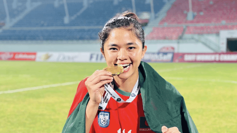 নারী ফুটবল দলের সুমাইয়াকে ‘ধর্ষণ ও হত্যার হুমকি’