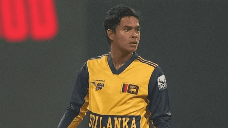 হৃদরোগে আক্রান্ত হয়ে শ্রীলঙ্কান অলরাউন্ডার ওয়েল্লালাগের বাবার মৃত্যু