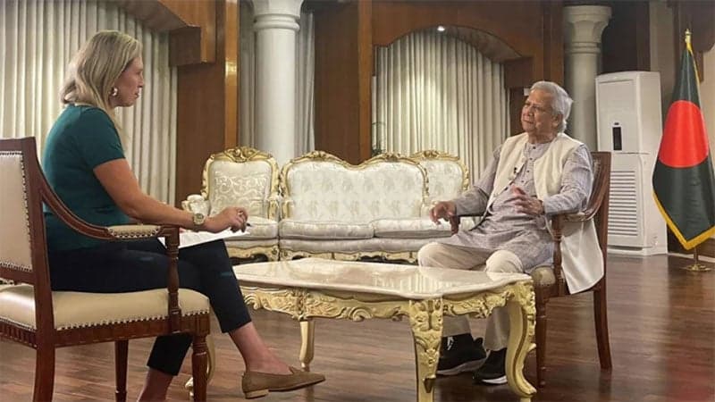 হাসিনাকে মানবতাবিরোধী অপরাধের বিচারের সম্মুখীন হতে হবে: ড. ইউনূস