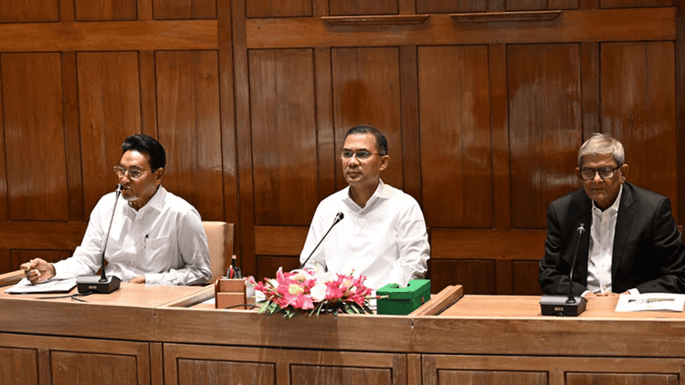 মন্ত্রী-এমপিদের মার্জিত থাকার পরামর্শ প্রধানমন্ত্রীর