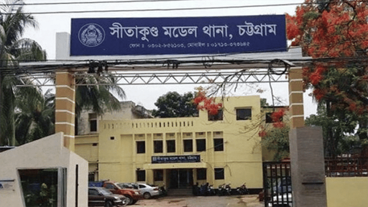 সীতাকুণ্ডে মসজিদের ভেতর থেকে ইমামের মরদেহ উদ্ধার
