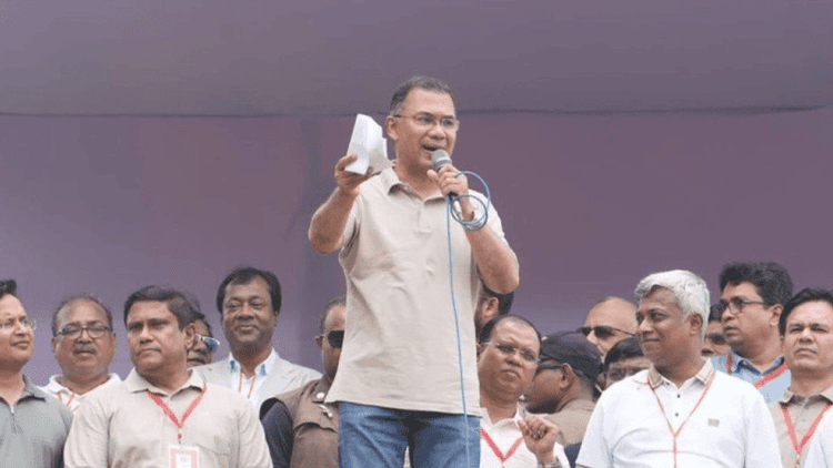 নারীদের জন্য ‘এলপিজি কার্ড’ চালুর ঘোষণা প্রধানমন্ত্রীর