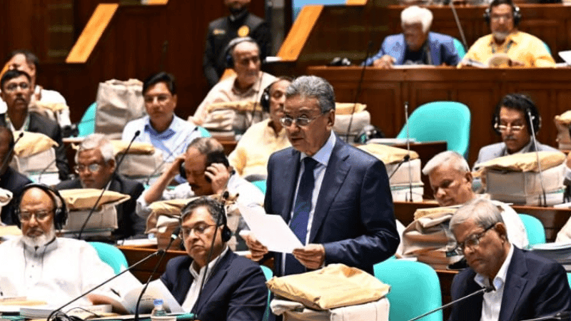 বন্যা নিয়ন্ত্রণে বাঁধ নির্মাণ ও মেরামতের সঙ্গে হবে ফ্লাড ওয়াল