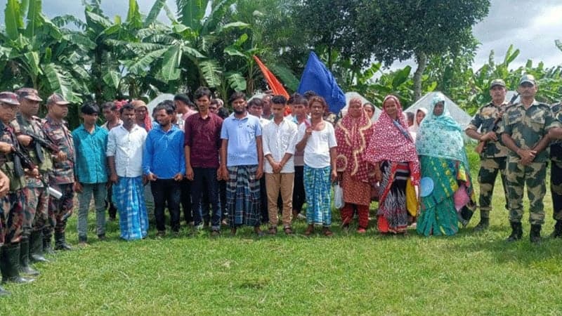 মেহেরপুর সীমান্তে ৩৯ জনকে হস্তান্তর  করলো বিএসএফ