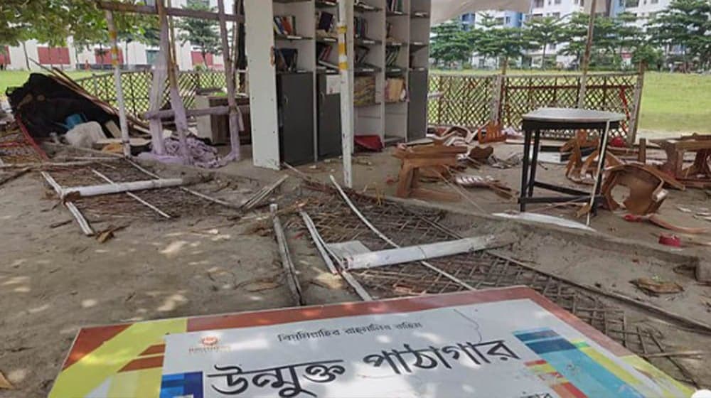 ‘আওয়ামী লীগের আড্ডাখানা’ অভিযোগ তুলে উত্তরায় লাইব্রেরি ভাঙচুর