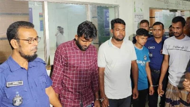 মুরাদনগরে ধর্ষণের মামলা: চার আসামির তিন দিন করে রিমান্ড