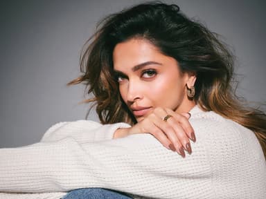 দীপিকার বিরুদ্ধে সিনেমার তথ্য ফাঁসের অভিযোগ