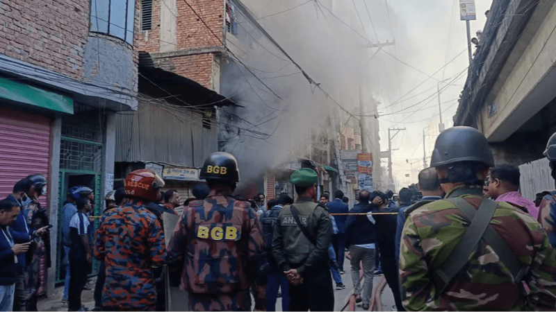 ৭ ঘণ্টার চেষ্টায় জমেলা টাওয়ারের আগুন নিয়ন্ত্রণে