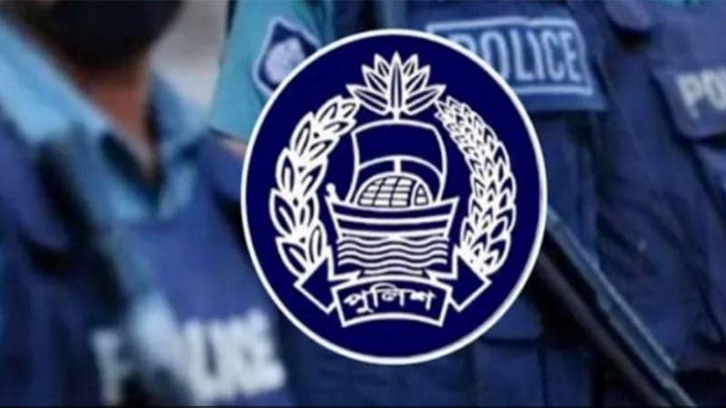 আন্দোলনরত পুলিশ সদস্যদের কর্মবিরতি প্রত্যাহার