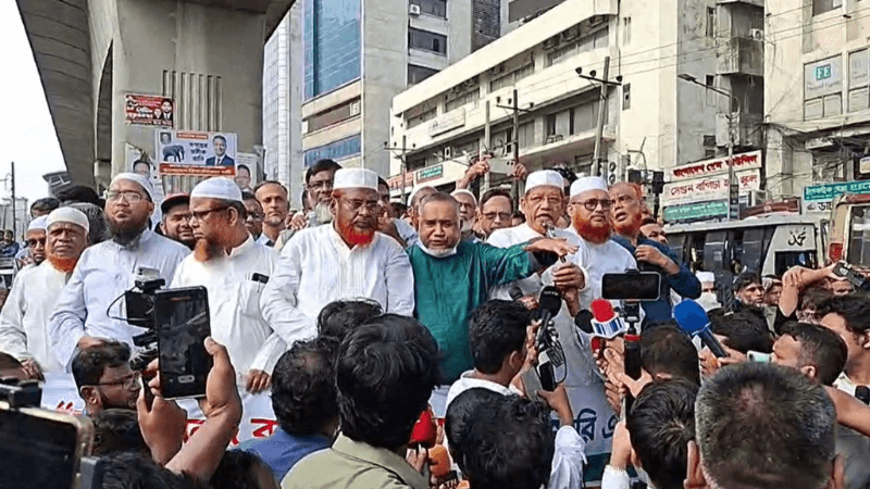 সোজা আঙুলে ঘি না উঠলে বাঁকা করার হুঁশিয়ারি তাহেরের