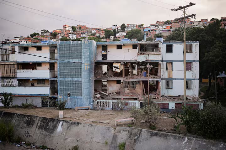 ভেনিজুয়েলায় মার্কিন হামলায় কিউবার ৩২ নাগরিক নিহত: হাভানা